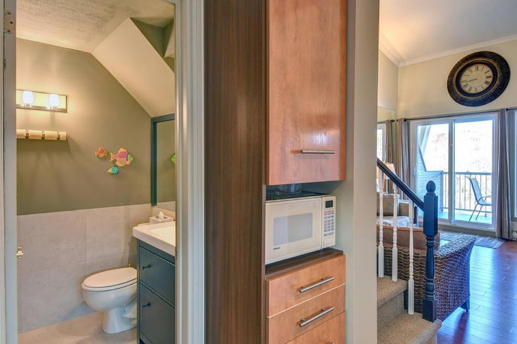 Charming Tremblant 1 Bedroom With Pool And Hot Tub มงต์-ทร็องบล็องต์ ภายนอก รูปภาพ